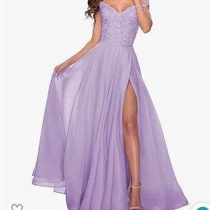 NWT Verngo off the shoulder chiffon dress long lace Appliqué dress in lilac